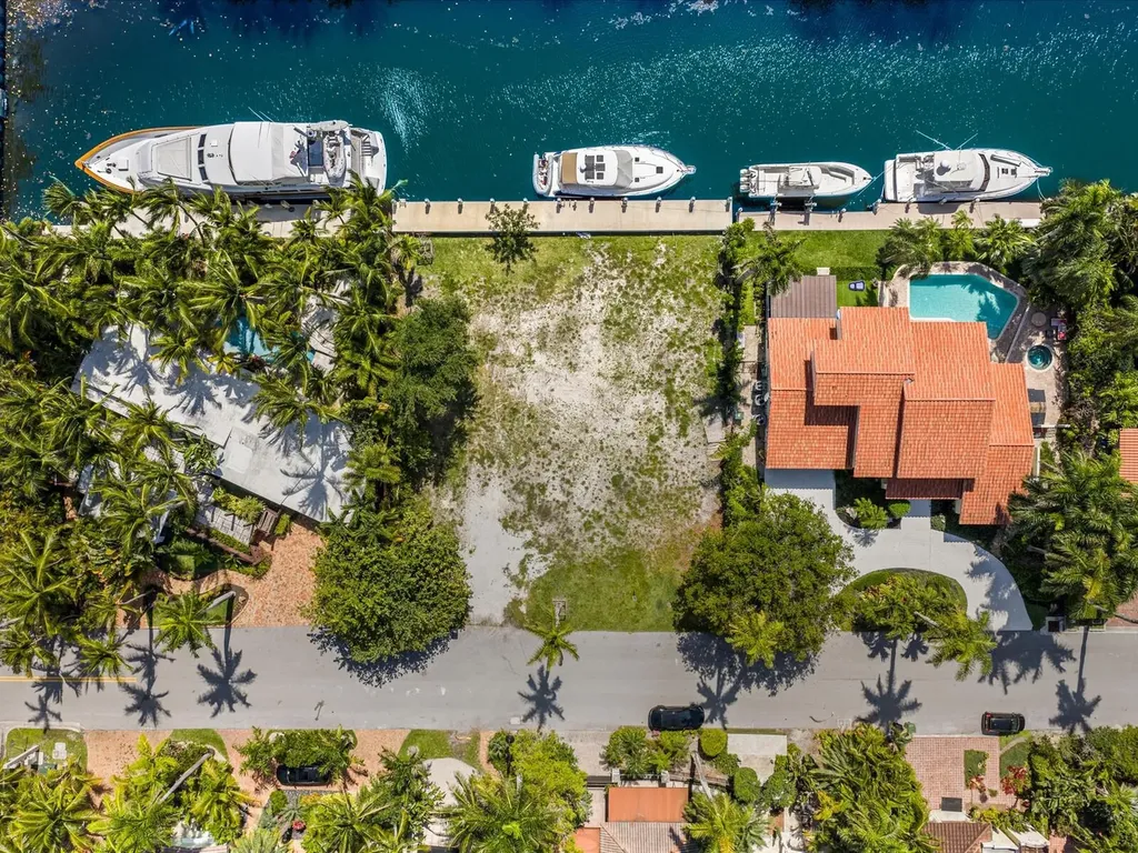 310 Coral Way Fort Lauderdale FL 33301