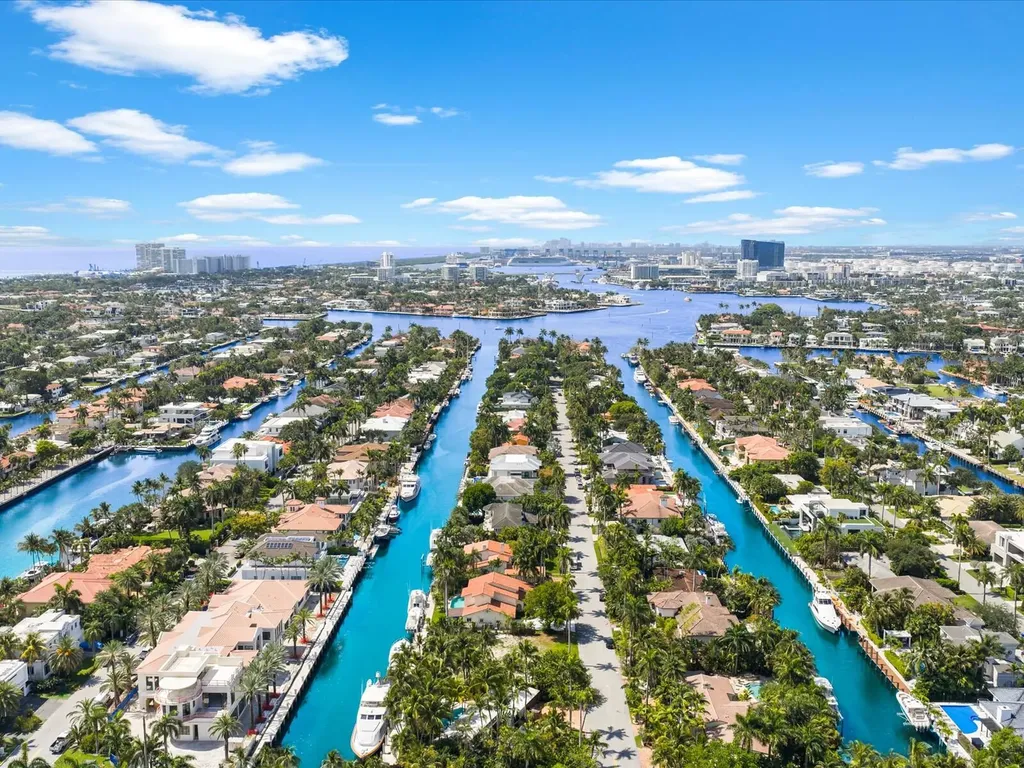 310 Coral Way Fort Lauderdale FL 33301