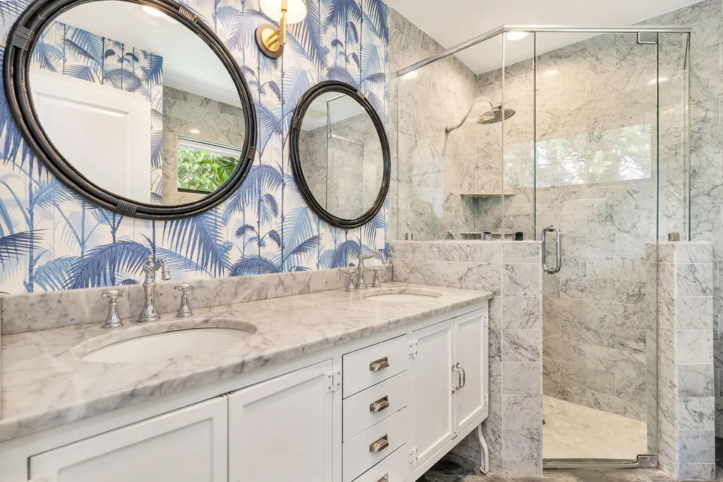 3210 Vincent Road West Palm Beach FL 33405