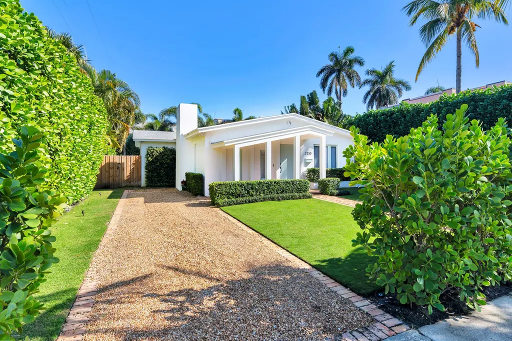 3210 Vincent Road West Palm Beach FL 33405