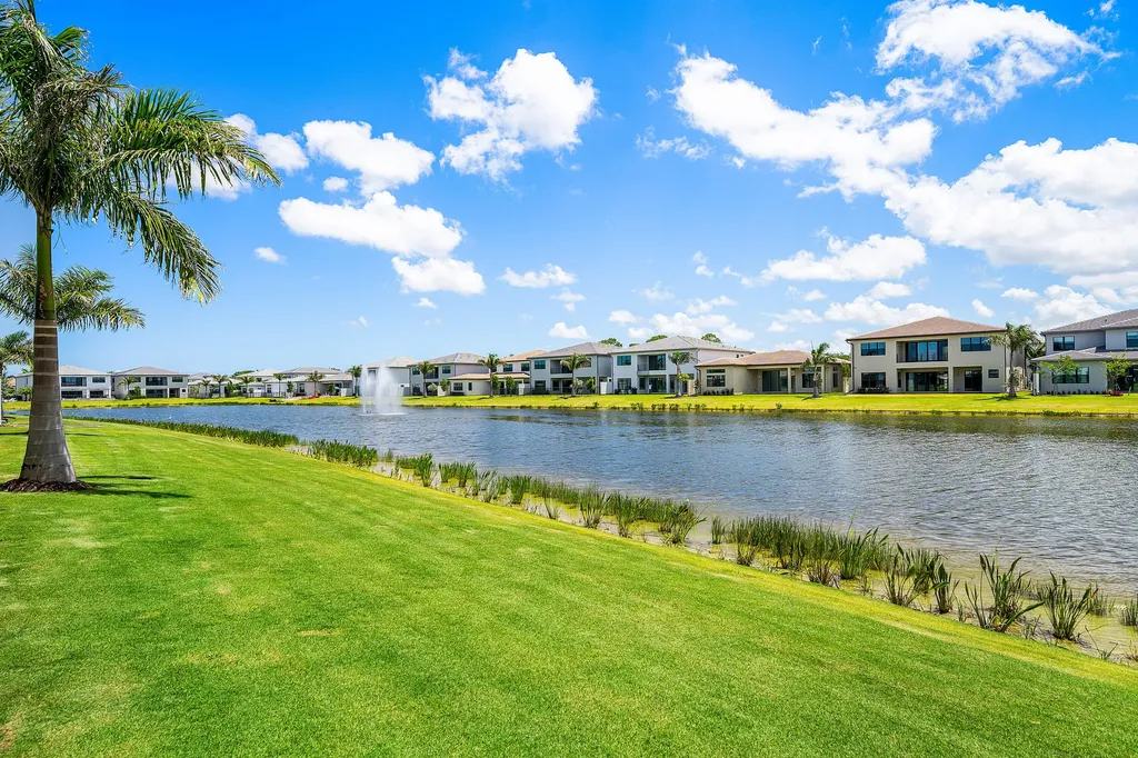 9516 Riverside Park Drive Boca Raton FL 33434