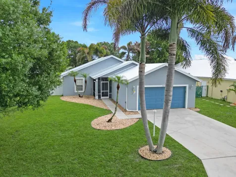 2565 SW Riviera Road Stuart FL 34997