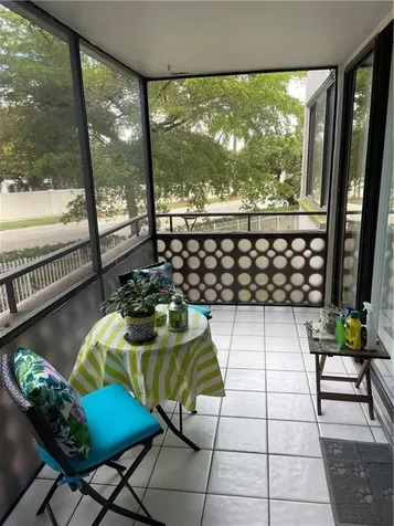 4222 Inverrary Boulevard Lauderhill FL 33319