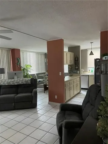 4222 Inverrary Boulevard Lauderhill FL 33319