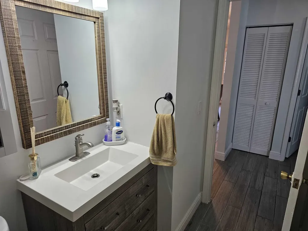 109 Gibraltar Street Royal Palm Beach FL 33411