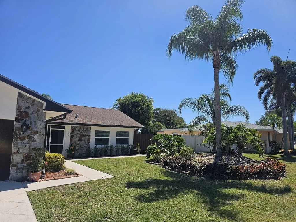 109 Gibraltar Street Royal Palm Beach FL 33411