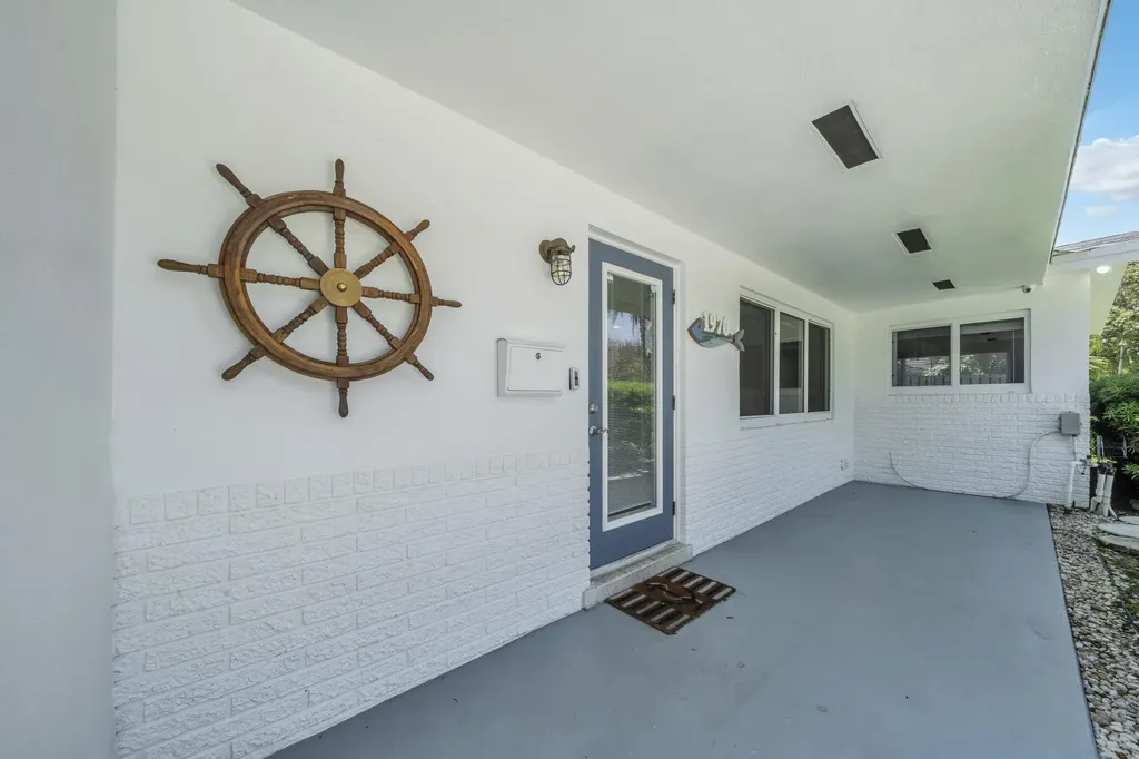 1970 NE 32nd Street Lighthouse Point FL 33064