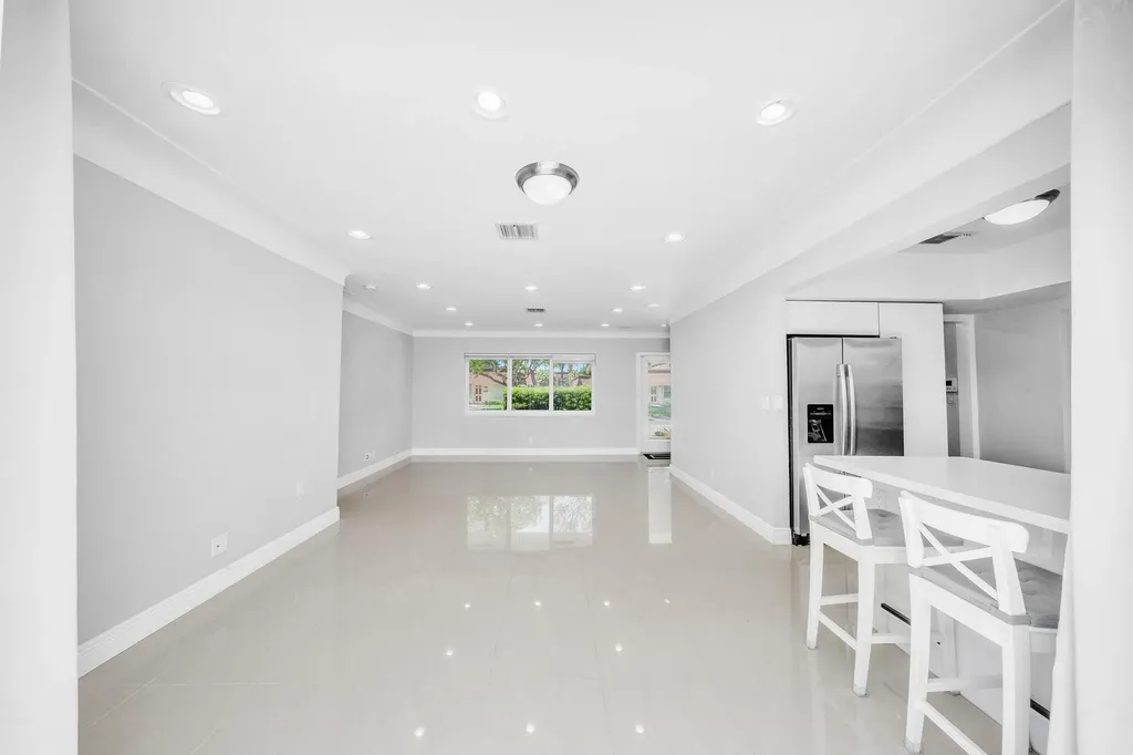 1970 NE 32nd Street Lighthouse Point FL 33064