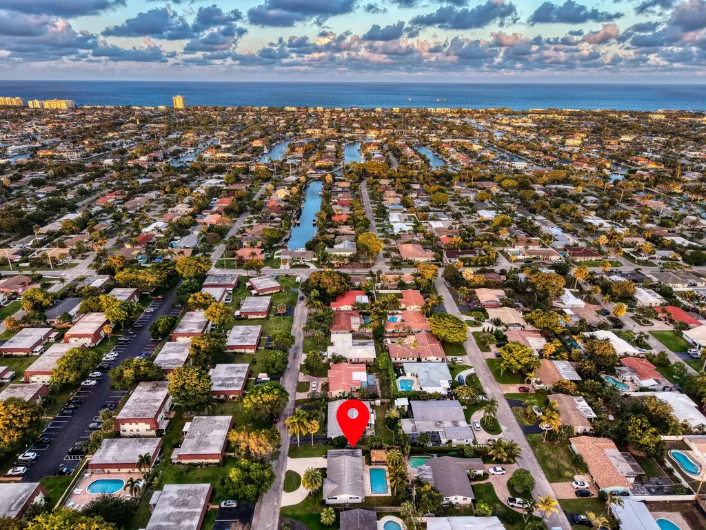 1970 NE 32nd Street Lighthouse Point FL 33064