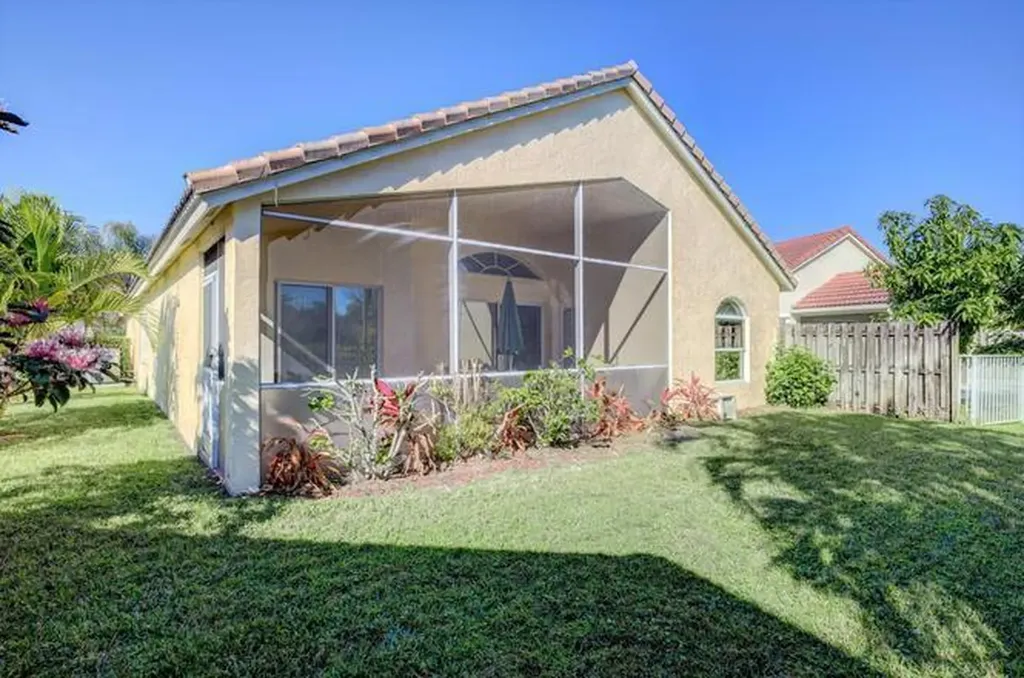 1592 Carriage Brooke Drive Wellington FL 33414