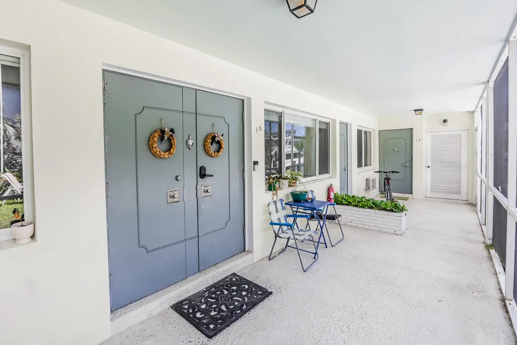1308 Bayview Drive Fort Lauderdale FL 33304
