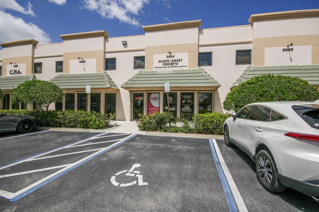 2684 SE Willoughby Boulevard Stuart FL