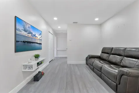1483 SW 161st Avenue Pembroke Pines FL 33027