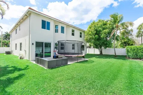1483 SW 161st Avenue Pembroke Pines FL 33027