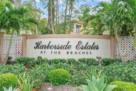 1483 SW 161st Avenue Pembroke Pines FL 33027