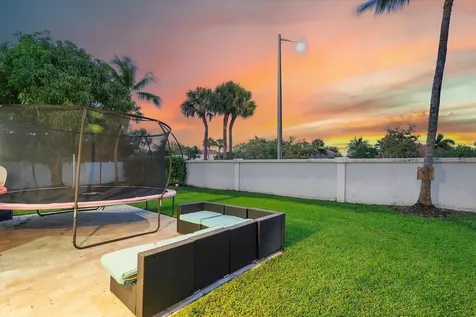 1483 SW 161st Avenue Pembroke Pines FL 33027