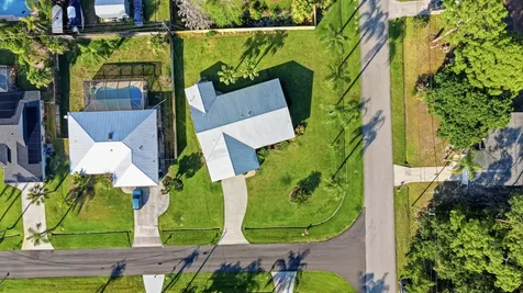 1199 SE Proctor Lane Port St Lucie FL 34983