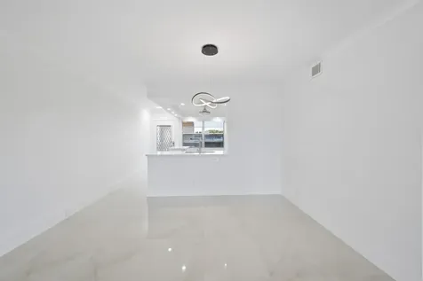 3204 Portofino Point Coconut Creek FL 33066