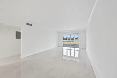 3204 Portofino Point Coconut Creek FL 33066