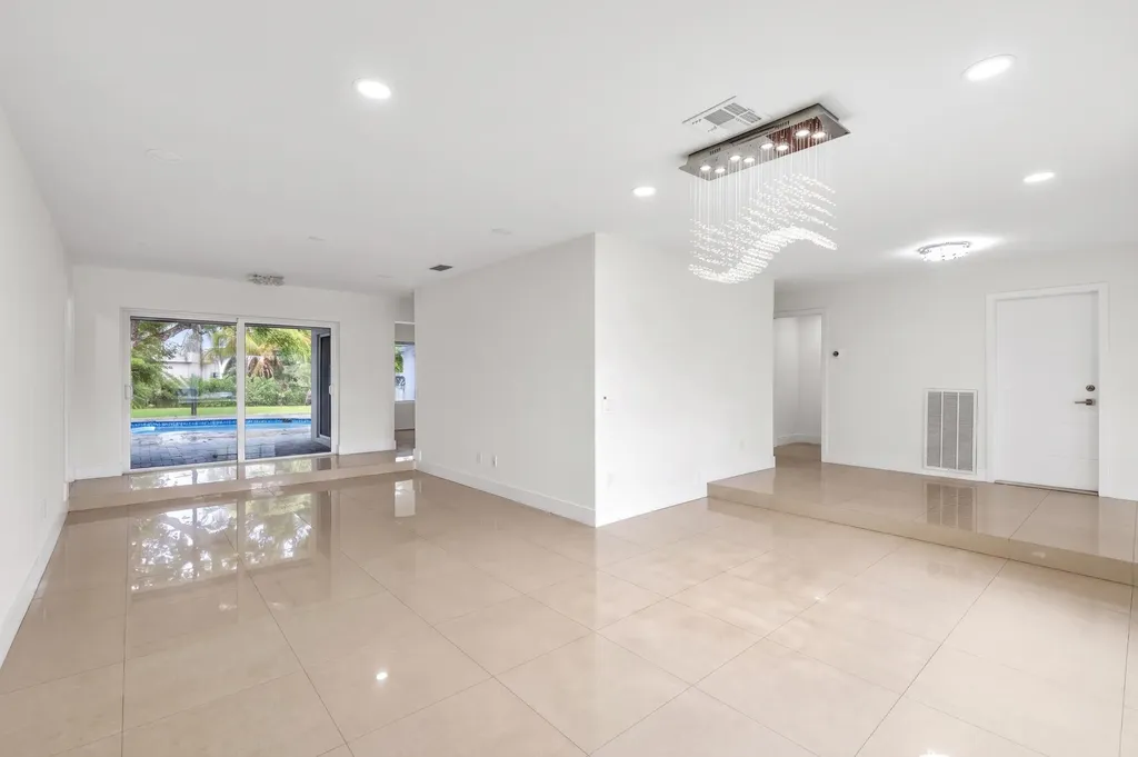 5939 NW 79th Way Parkland FL 33067