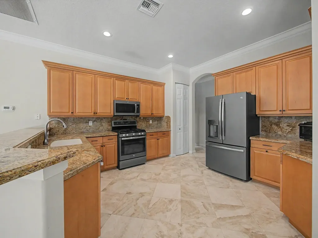 4126 Cedar Creek Ranch Circle Lake Worth FL 33467