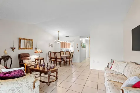 9709 NW 16th Street Pembroke Pines FL 33024