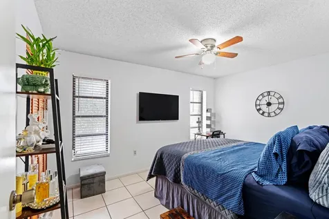 9709 NW 16th Street Pembroke Pines FL 33024