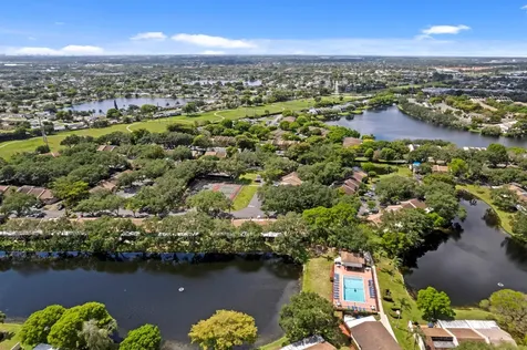 9709 NW 16th Street Pembroke Pines FL 33024