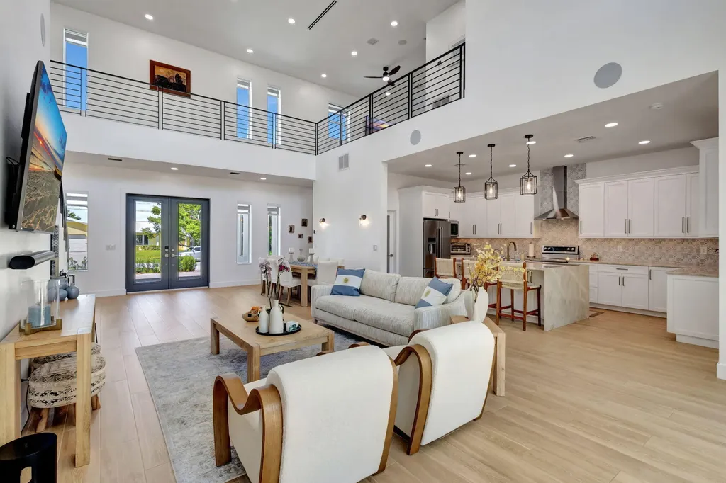 12952 Drayton Road SE North Palm Beach FL 33408