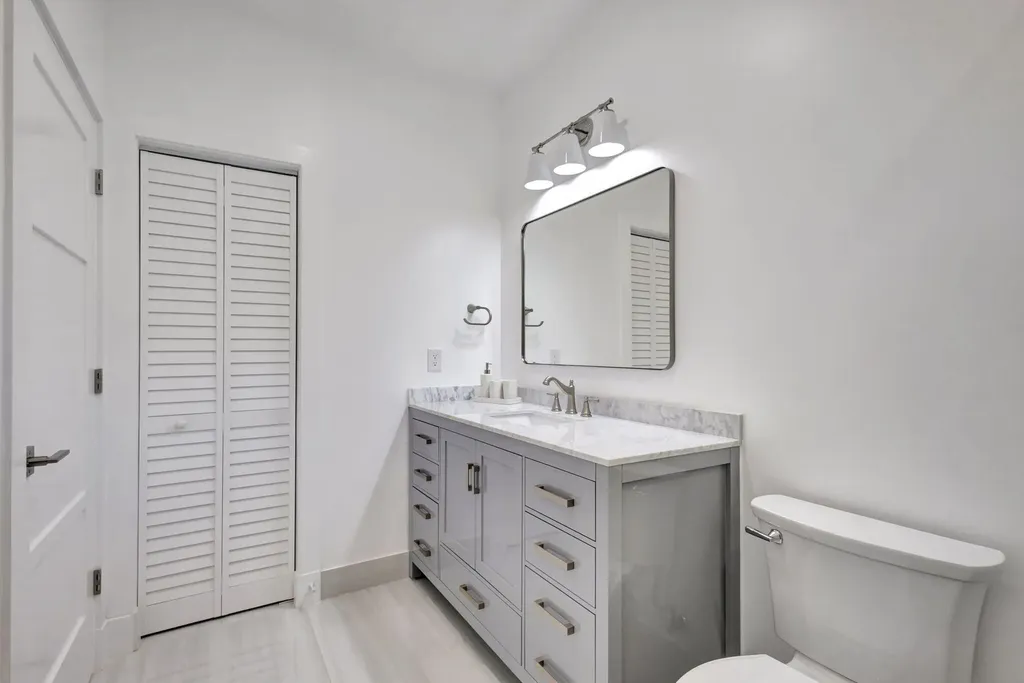 12952 Drayton Road SE North Palm Beach FL 33408