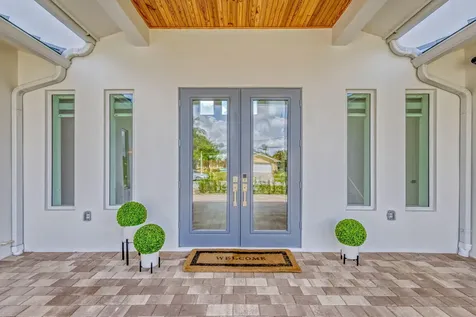 12952 Drayton Road SE North Palm Beach FL 33408