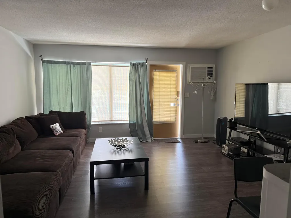 1110 N Riverside Drive Pompano Beach FL 33062