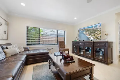 3211 Seaward Drive Lauderdale By The Sea FL 33062