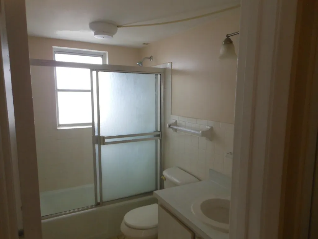 205 NE 3rd Street NE Boynton Beach FL 33435