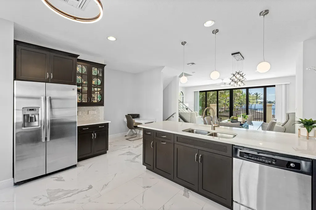 10 Windward Lane Boynton Beach FL 33435