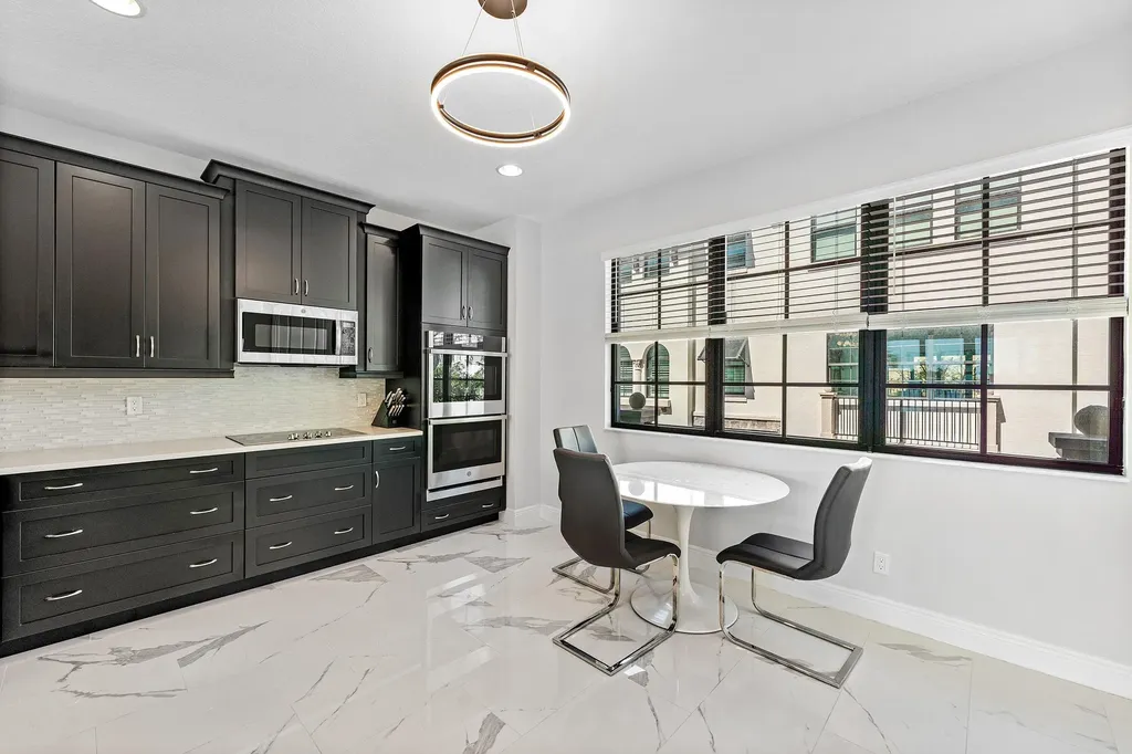 10 Windward Lane Boynton Beach FL 33435