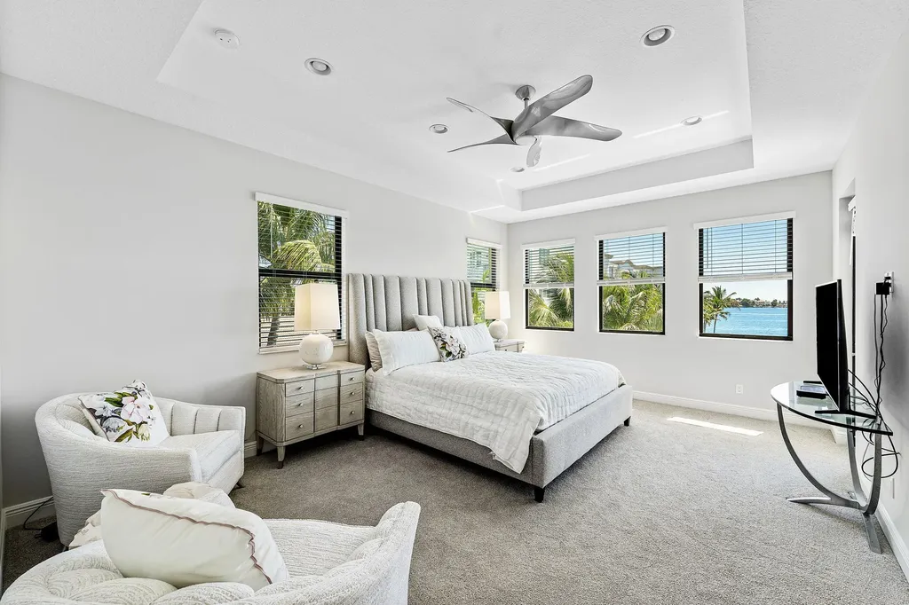 10 Windward Lane Boynton Beach FL 33435