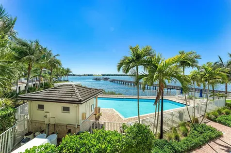 10 Windward Lane Boynton Beach FL 33435