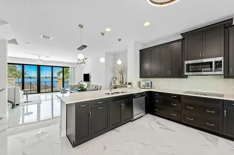 10 Windward Lane Boynton Beach FL 33435