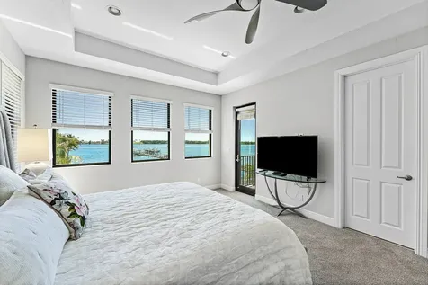 10 Windward Lane Boynton Beach FL 33435