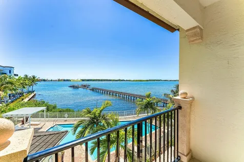 10 Windward Lane Boynton Beach FL 33435