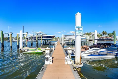 10 Windward Lane Boynton Beach FL 33435