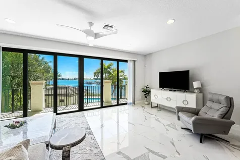 10 Windward Lane Boynton Beach FL 33435