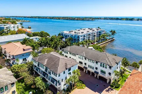 10 Windward Lane Boynton Beach FL 33435
