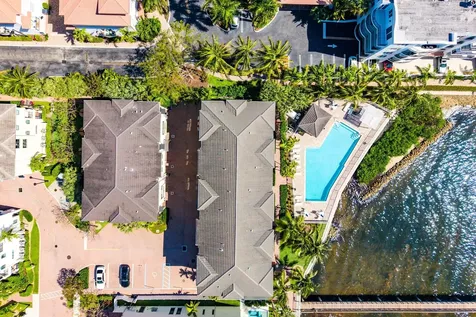 10 Windward Lane Boynton Beach FL 33435