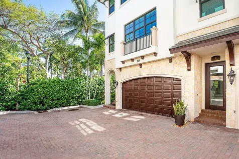 10 Windward Lane Boynton Beach FL 33435