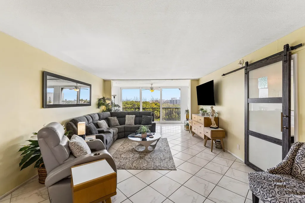 1631 Riverview Road Deerfield Beach FL 33441