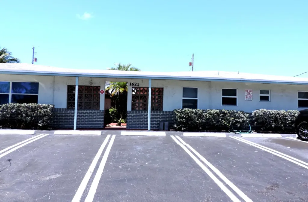 1621 SW 6th Avenue Pompano Beach FL 33060
