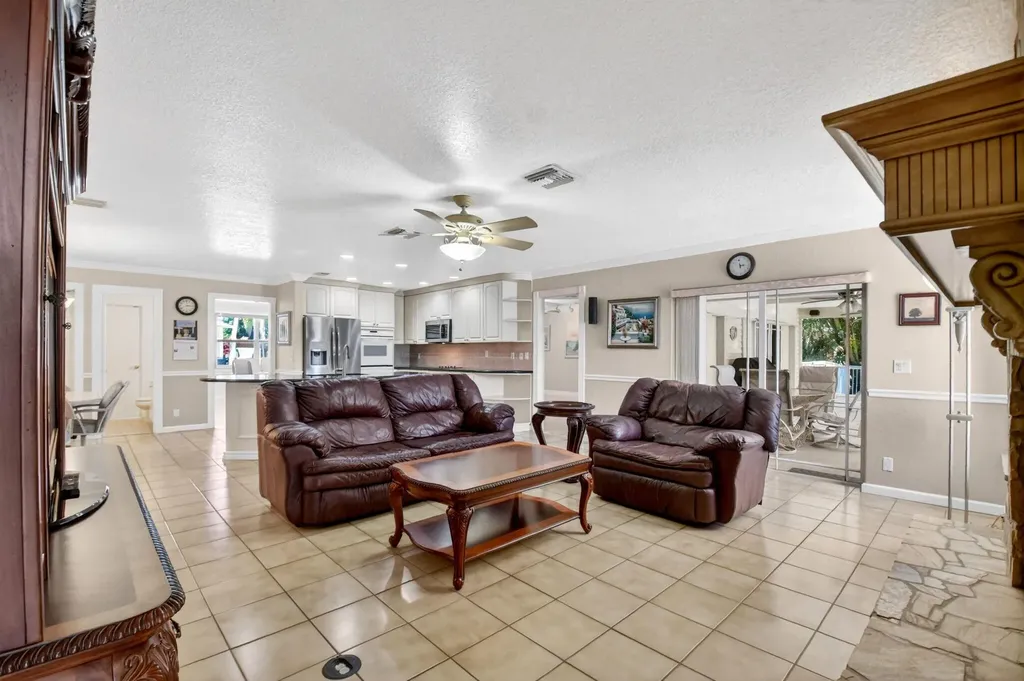 4378 Juniper Terrace Boynton Beach FL 33436