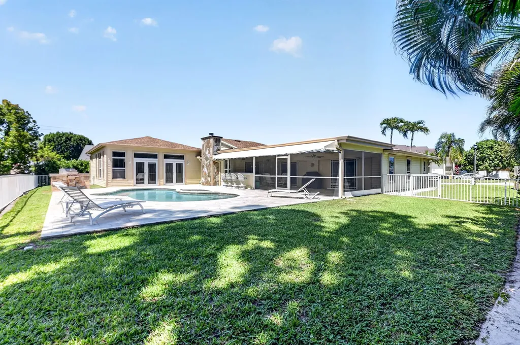 4378 Juniper Terrace Boynton Beach FL 33436